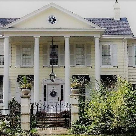 The Lake Manor Bed and Breakfast Morgantown Esterno foto